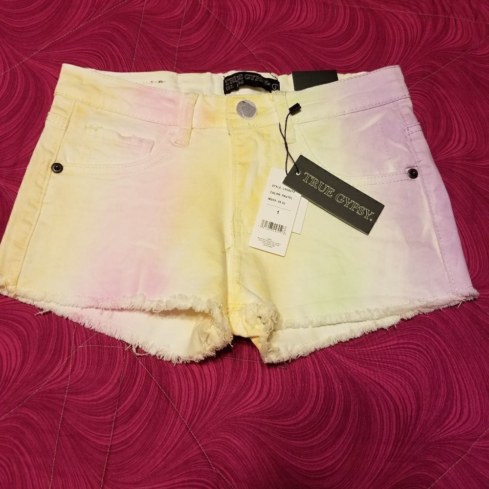 True Gypsy pastel tie dye jean shorts size 1 New